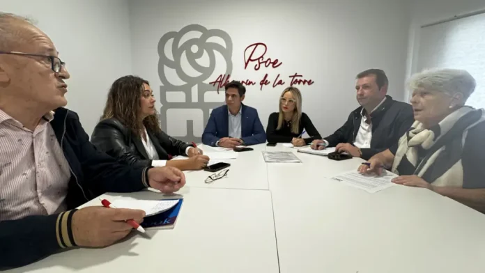 El PSOE consigue el apoyo unánime del pleno para pedir a todas las administraciones que impulsen la construcción de viviendas de VPO en Alhaurín de la Torre