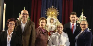 La Asociación de Jesús Caído y la Amargura celebró un besamanos en honor a su titular