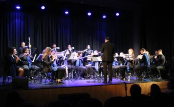 La Orquesta de Flautas de Málaga ofrece un exitoso concierto en el Centro Cultural