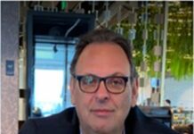 Mikis Theodorakis: El Griego Global