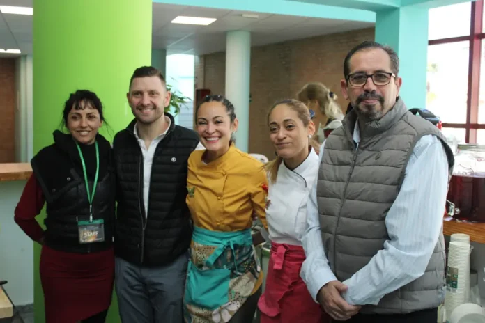 El Polideportivo El Limón acoge la IV edición de 'Naturalh', un encuentro dedicado al bienestar integral