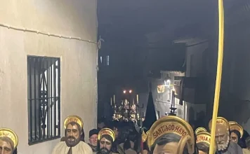 Los apóstoles del Paso de Alhaurín de la Torre procesionaron en Pizarra