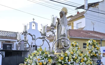 La procesión de la Virgen de Fátima pone fin a las fiestas de El Romeral