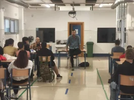 Segundas conferencias sobre periodismo para alumnado de Cuarto  de Eso del IES Galileo Alhaurín de la Torre, impartidas por Don José Rodríguez Cámara de Diario Sur de Málaga