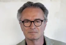 Charla con Óscar Martínez, actor, dramaturgo, director de escena y escritor