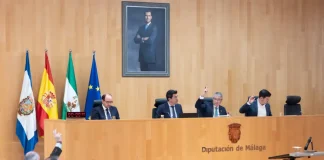 La Diputación exige por unanimidad al Gobierno actuaciones urgentes contra el colapso de tráfico en la A7 oriental, la bonificación del peaje de la Costa y mejorar el cercanías de Fuengirola y del Guadalhorce