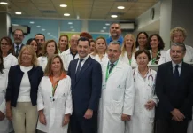 Moreno destaca la solidez de la sanidad andaluza: 588 millones de actos médicos cada año