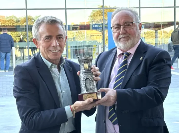 La Fundación López Mariscal aporta 24.000 euros al tejido social de Alhaurín de la Torre La Fundación López Mariscal aporta 24.000 euros al tejido social de Alhaurín de la Torre