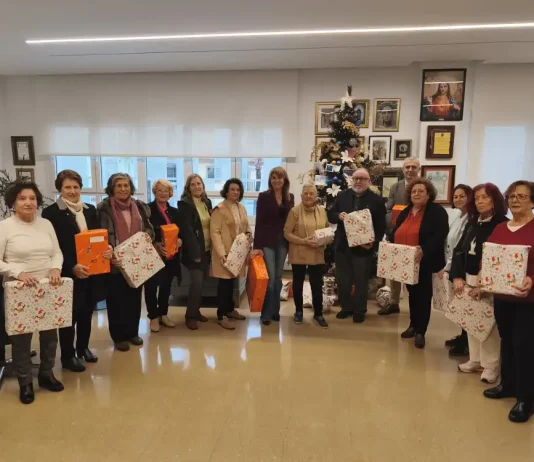 Alhaurín de la Torre entrega regalos para los hijos de las internas del Centro Penitenciario