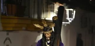 El Nazareno del Paso recorre las calles del Barrio Viejo de Alhaurín de la Torre en piadoso Vía Crucis