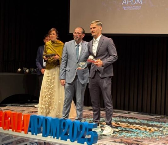 Chupe recibe el premio 'Alhaurín de la Torre a la Proyección Deportiva '