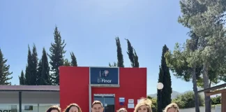 El subcampeón olímpico Damián Quintero comparte los valores y la disciplina del kárate con estudiantes de El Pinar