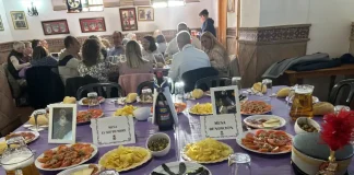 La Real Hermandad de los Moraos celebra su tradicional almuerzo de convivencia La Real Hermandad de los Moraos celebra su tradicional almuerzo de convivencia