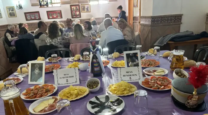 La Real Hermandad de los Moraos celebra su tradicional almuerzo de convivencia