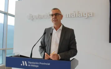 Con Málaga exige en la Diputación un compromiso por la paz y ayudas sociales ante la escalada bélica