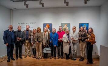 Inaugurada la exposición 'La mujer de ayer y hoy' dentro de la programación del 8-M