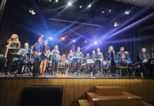 Espectacular concierto de la Orquesta de Flautas de Málaga en el Centro Cultural