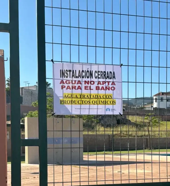 Las piscinas de verano de Alhaurín de la Torre permanecen cerradas mientras se realizan trabajos de puesta a punto