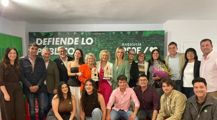 El PSOE de Alhaurín de la Torre reconoce a Ángela Claverol e Iluminada Regateiro con el IX Premio Carme Chacón El PSOE de Alhaurín de la Torre reconoce a Ángela Claverol e Iluminada Regateiro con el IX Premio Carme Chacón