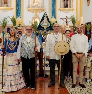 Alhaurín de la Torre arropa la salida del Grupo Parroquial del Rocío en una jornada de fe y tradición