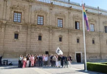 Loles López reivindica una Andalucía “diversa y plural” y llama a defender la libertad, el respeto y la igualdad “los 365 días del año”