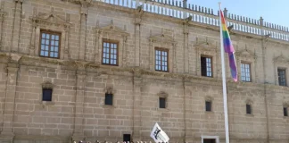 Loles López reivindica una Andalucía “diversa y plural” y llama a defender la libertad, el respeto y la igualdad “los 365 días del año”