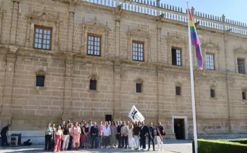 Loles López reivindica una Andalucía “diversa y plural” y llama a defender la libertad, el respeto y la igualdad “los 365 días del año”