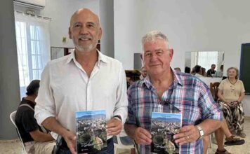 El escritor José Díaz Oliva presenta su novela ‘Periplo por Andalucía’ en la sede vecinal de Pueblo Cortijo