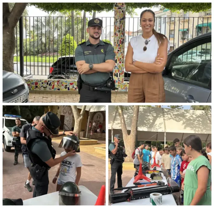 La Guardia Civil acerca su labor a los niños y niñas de Alhaurín de la Torre  