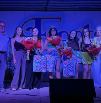 La Barriada Alhaurina de La Alquería comienza sus Fiestas en Honor a Santa Ana con la Elección de jóvenes Reinas y Míster La Barriada Alhaurina de La Alquería comienza sus Fiestas en Honor a Santa Ana con la Elección de jóvenes Reinas y Míster