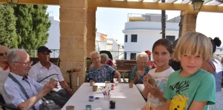 Jornada de convivencia entre mayores y jóvenes del Campamento Urbano  