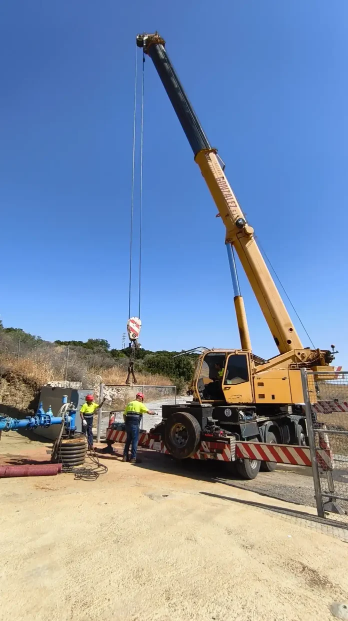 El Ayuntamiento repara en tiempo récord la avería del pozo de los Caracolillos El Ayuntamiento repara en tiempo récord la avería del pozo de los Caracolillos