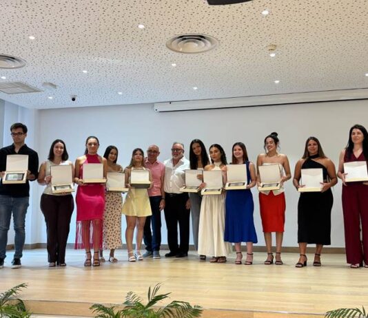 Alhaurín de la Torre reconoce a sus mejores estudiantes de Bachillerato y Grados Formativos