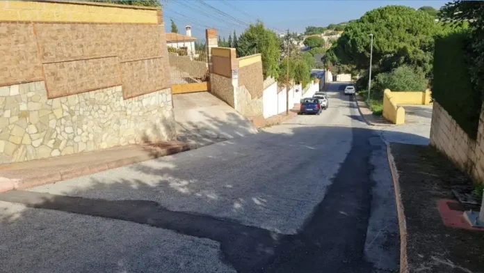 Alhaurín de la Torre saca a concurso otro plan de asfaltado por 275.000 € Alhaurín de la Torre saca a concurso otro plan de asfaltado por 275.000 €