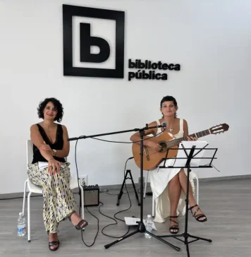 La Biblioteca Municipal acoge un encuentro que fusiona literatura y música La Biblioteca Municipal acoge un encuentro que fusiona literatura y música