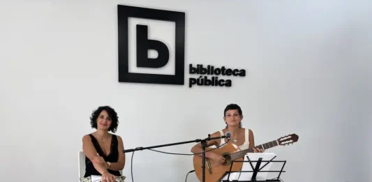 La Biblioteca Municipal acoge un encuentro que fusiona literatura y música   