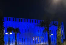Alhaurín de la Torre se ilumina de Azul para apoyar a quienes conviven con La Enfermedad de "Sjögren