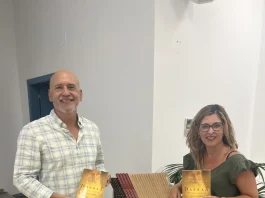 Los clubes de lectura mantienen un encuentro literario con Manuel de Molina Los clubes de lectura mantienen un encuentro literario con Manuel de Molina