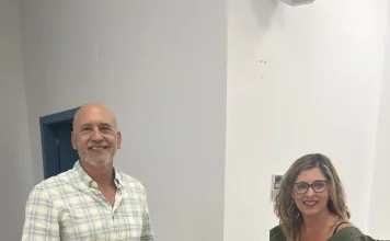 Los clubes de lectura mantienen un encuentro literario con Manuel de Molina Los clubes de lectura mantienen un encuentro literario con Manuel de Molina