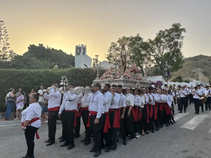 Torrealquería celebró su procesión en honor a la Virgen del Carmen Torrealquería celebró su procesión en honor a la Virgen del Carmen