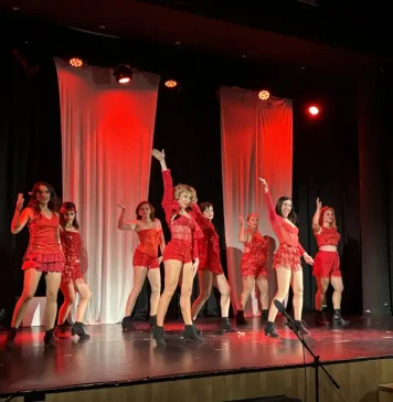 La Platea celebra el fin de curso de sus talleres de teatro y baile