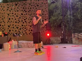 El humor de Guelmi llena Alhaurín de la Torre de risas y un gran ambiente   