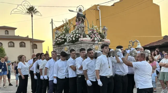 Santa Ana vuelve a demostrar un año más su tirón popular en La Alquería Santa Ana vuelve a demostrar un año más su tirón popular en La Alquería
