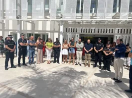 Minuto de silencio en el Ayuntamiento por la tragedia del incendio de Almería Minuto de silencio en el Ayuntamiento por la tragedia del incendio de Almería
