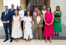 Carolina España pide a los nuevos delegados de la Junta en Málaga “cercanía, diálogo y capacidad para resolver”