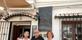 Una rifa solidaria organizada en Alhaurín de la Torre recauda 520 euros para la investigación del síndrome SCN8A
