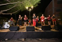 Lady Shakes despliega toda su energía para cerrar con brillantez el ciclo 'De plaza en plaza'