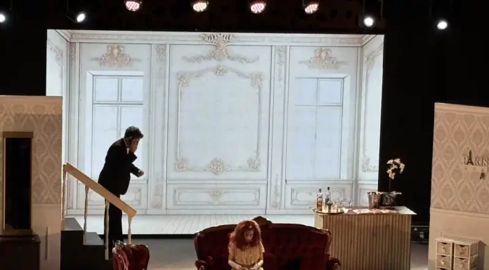 La obra 'Confusa identidad' despide a lo grande el vigésimo Portón del Teatro
