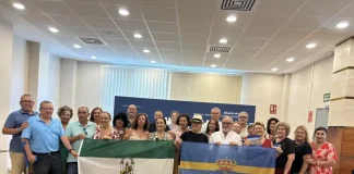 El alcalde recibe a un grupo de vecinos de Zapata que realizará nuevamente el Camino de Santiago