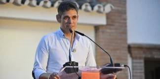 David Márquez apuesta por una política «con cabeza y con corazón» para mejorar la vida de los alhaurinos y las alhaurinas
